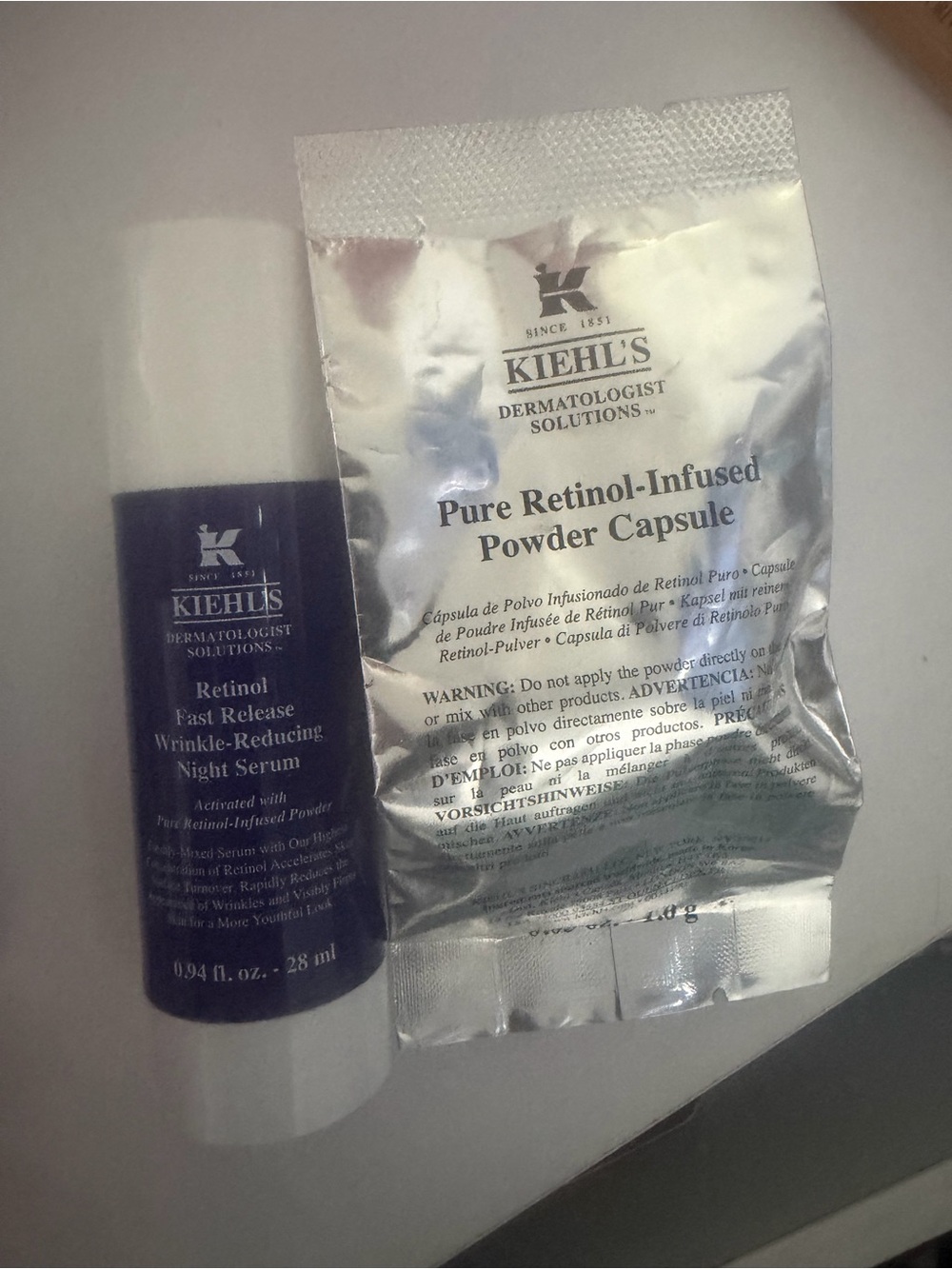 Kiehl's Night Retinol Serum with Silver Powder Capsule
